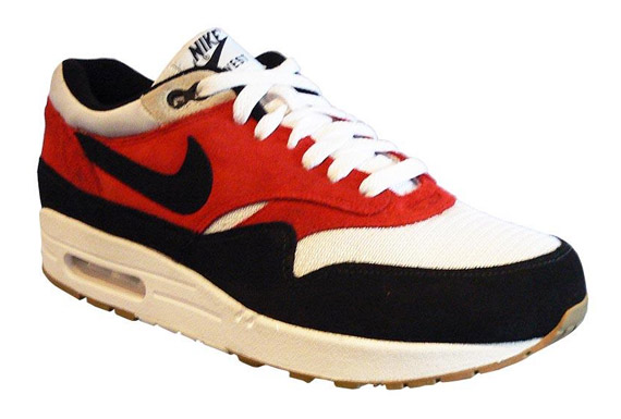 air-max-1-red-white-black-2