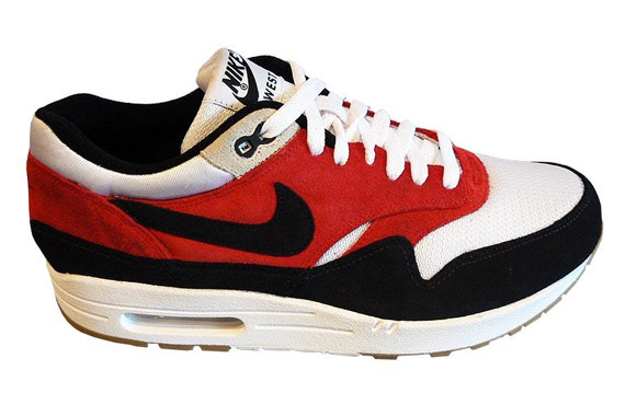 air-max-1-red-white-black-3