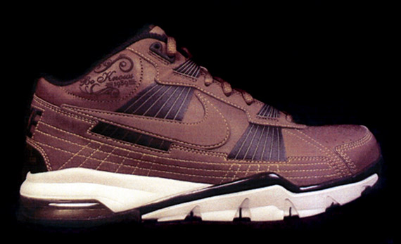 Nike Trainer SC 2010 - Baseball Glove Edition