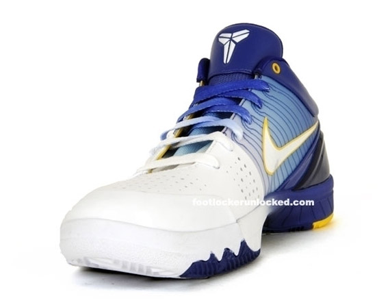 kobe-iv-wh-con-gradient-3