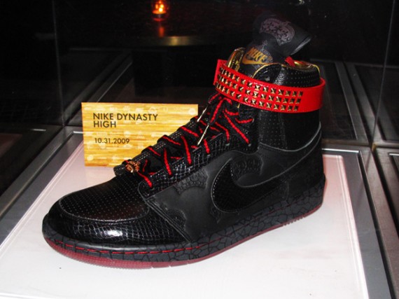 Nike Basketball + Sportswear Holiday 2009