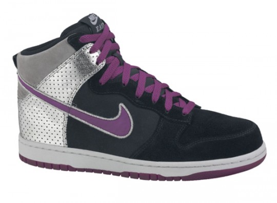 nike-holiday-2009-dunks-2-540x395