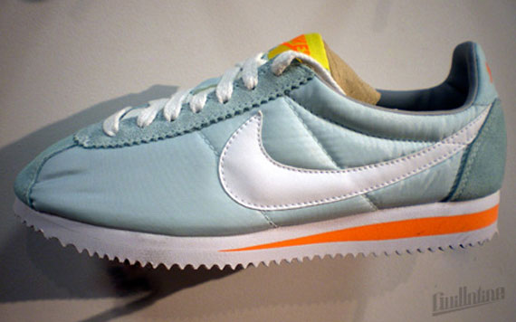 nike-spring-2010-wmns-cortez-04