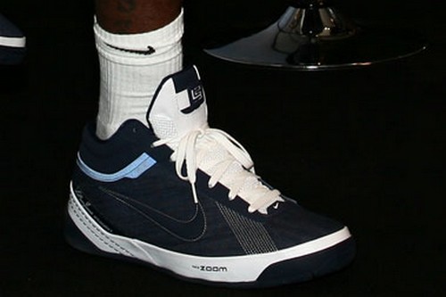 nike-zoom-lebron-ambassador-2-gr-navy-white-1-03