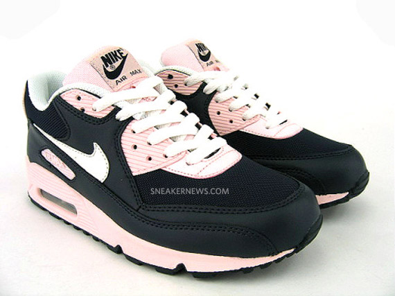 wmns-am90-obsidian-pink-2