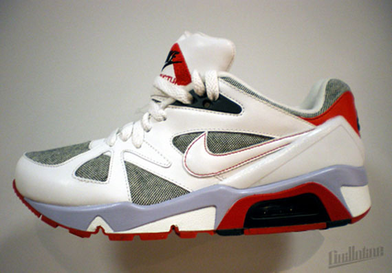 Nike-Spring-2010-Structure-Wmns-01