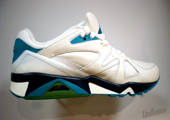 Nike-Structure-Wmns-Spring-2010-5