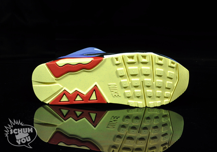Nike-Wmns-Structure-Triax-Lila-06