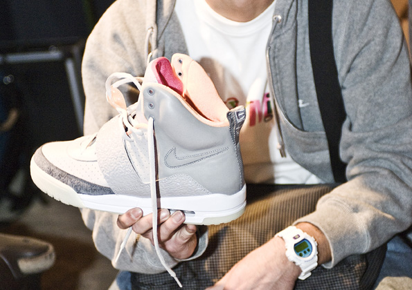 SNEAKERNESS_Nike_air_Yeezy-2
