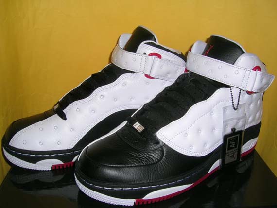 air-jordan-force-13-white-black-06