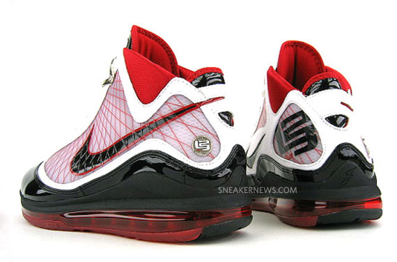 air-max-lebron-VII-white-black-red-2