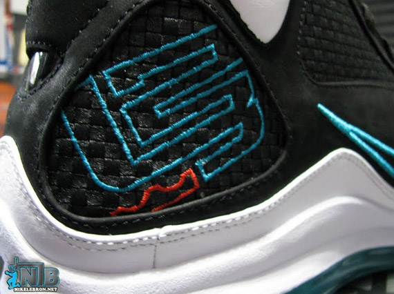 nike-air-max-lebron-VII-red-carpet-detail-6