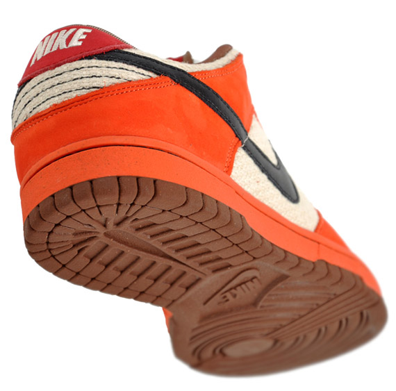 nike-sb-dunk-low-un-hemp-orange-2