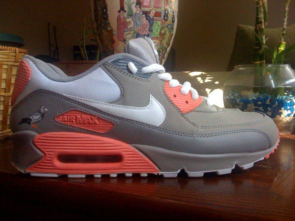 Nike Air Max 90 - Pigeon Customs