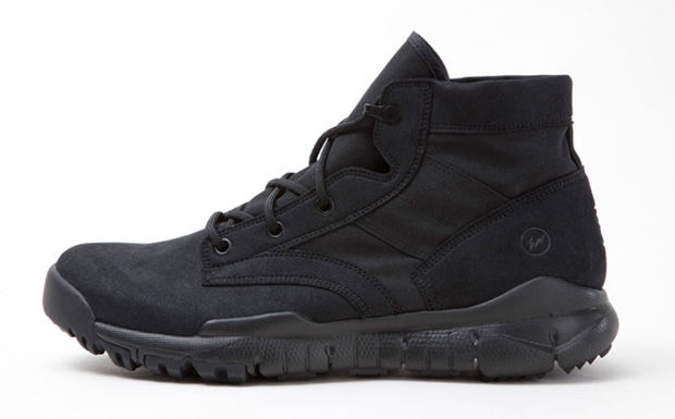 uniform-experiment-nike-soph-special-force-boots-bag-1