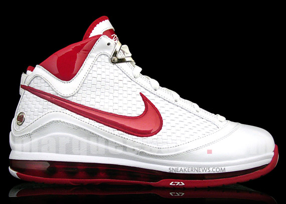 air-max-lebron-7-nfw-white-red-02