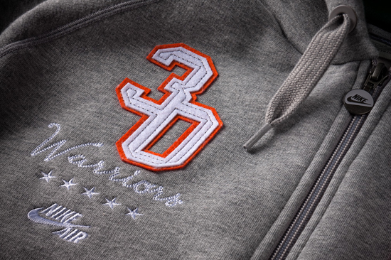 clark_kent_hoody_detail_1