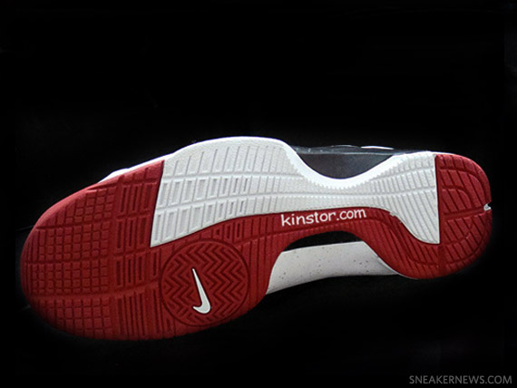 nike-hyperdunk-low-white-red-black-03