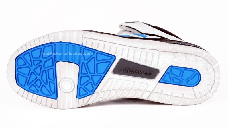 Court_Raider_Mid_whitepoolblack__5_