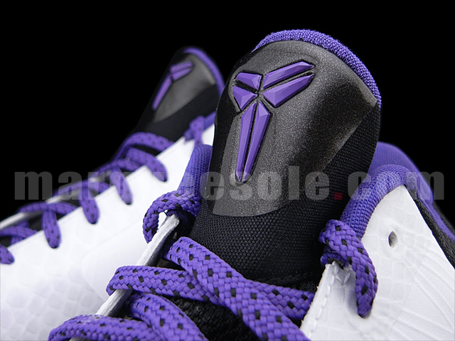 Nike Zoom Kobe V - White - Black - Purple Splatter