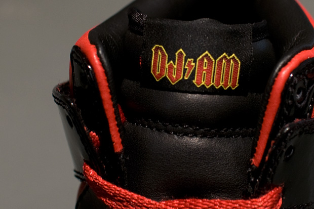 dj-am-nike-sportswear-dunk-high-closer-look-2
