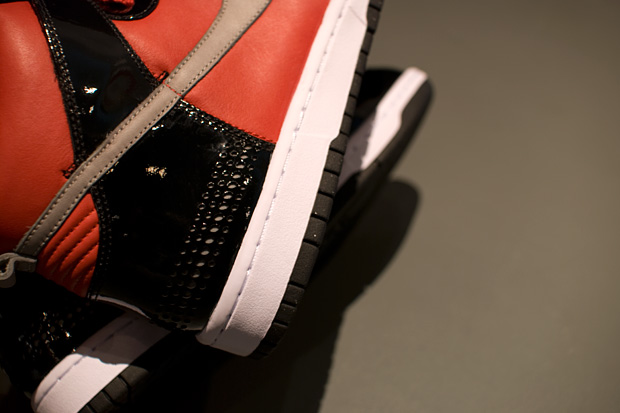 dj-am-nike-sportswear-dunk-high-closer-look-3