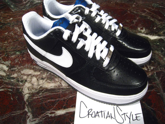 futura-nike-af1-black-05