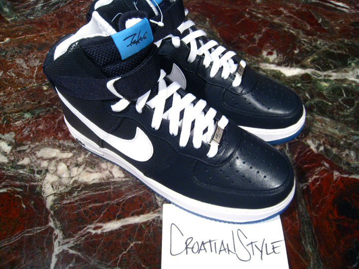 futura-nike-af1-low-ice-blue-05