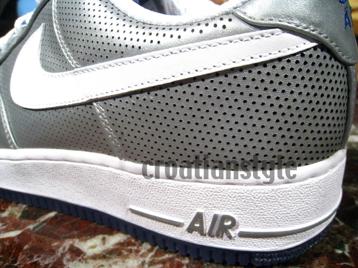futura-nike-af1-low-silver-03