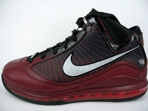 lebron-vii-christmas-release-11