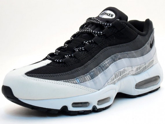 Nike Air Max 95 LE – Black – Silver – White – Metallic Snakeskin