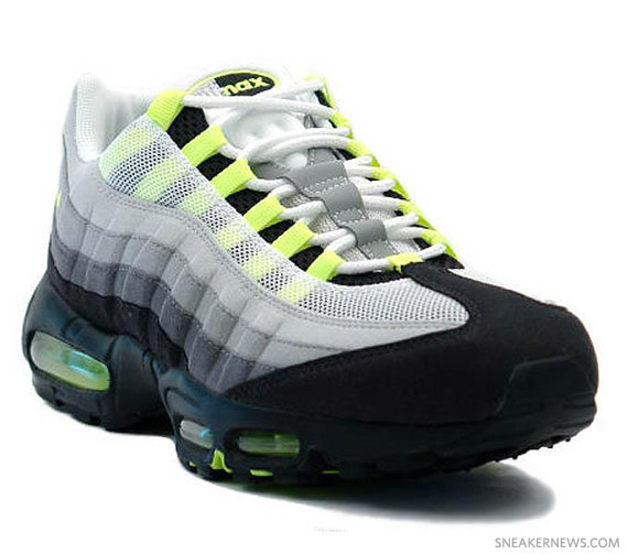 nike-air-max-95-cool-grey-neon-yellow-04