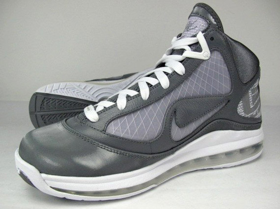 nike-air-max-lebron-vii-cool-grey-10 nike-air-max-lebron-vii-cool-grey-10