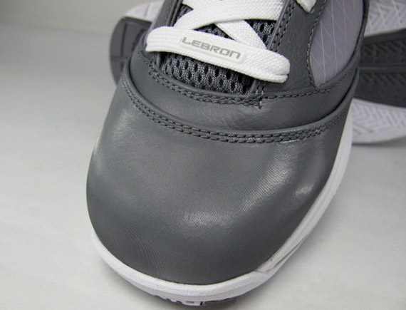 nike-air-max-lebron-vii-cool-grey-3 nike-air-max-lebron-vii-cool-grey-3