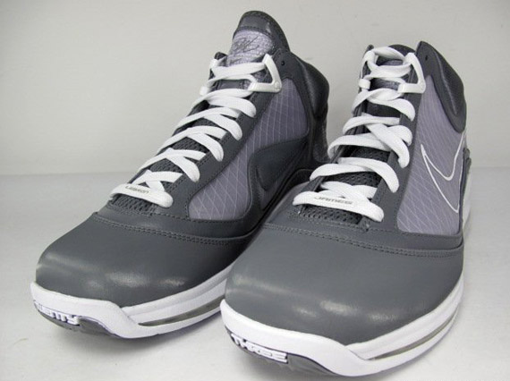 nike-air-max-lebron-vii-cool-grey-9 nike-air-max-lebron-vii-cool-grey-9