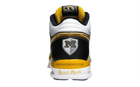 nike-pro-combat-exclusive-auction-missouri-05