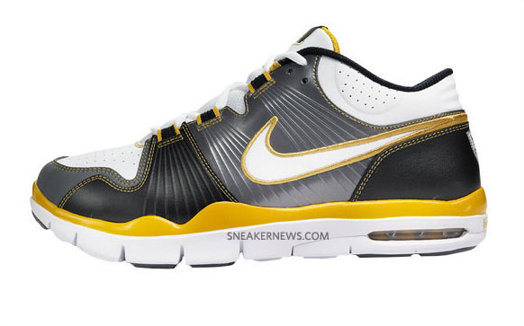 nike-pro-combat-exclusive-auction-missouri-06