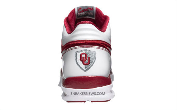 nike-pro-combat-exclusive-auction-oklahoma-05