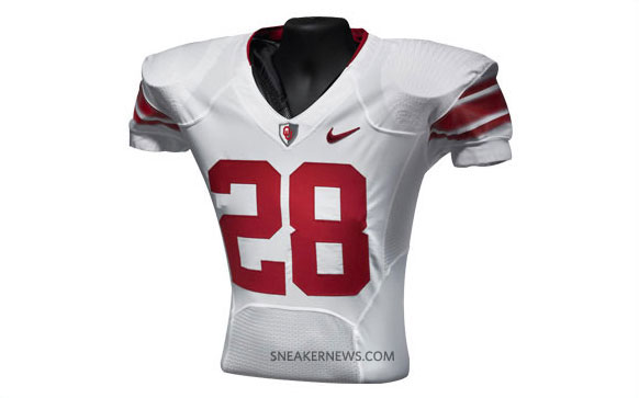 nike-pro-combat-exclusive-auction-oklahoma-09