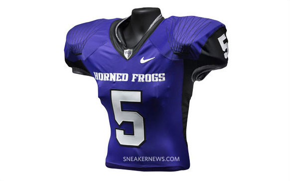 nike-pro-combat-exclusive-auction-tcu-09