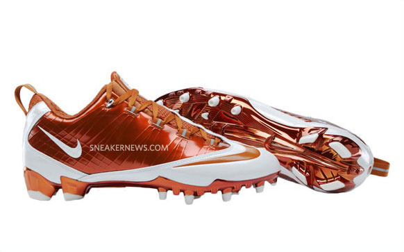 nike-pro-combat-exclusive-auction-texas-03