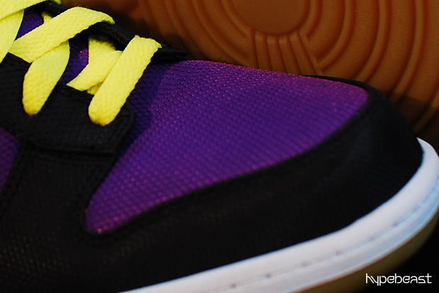 nike-sportswear-dunk-hi-preview-purple-2