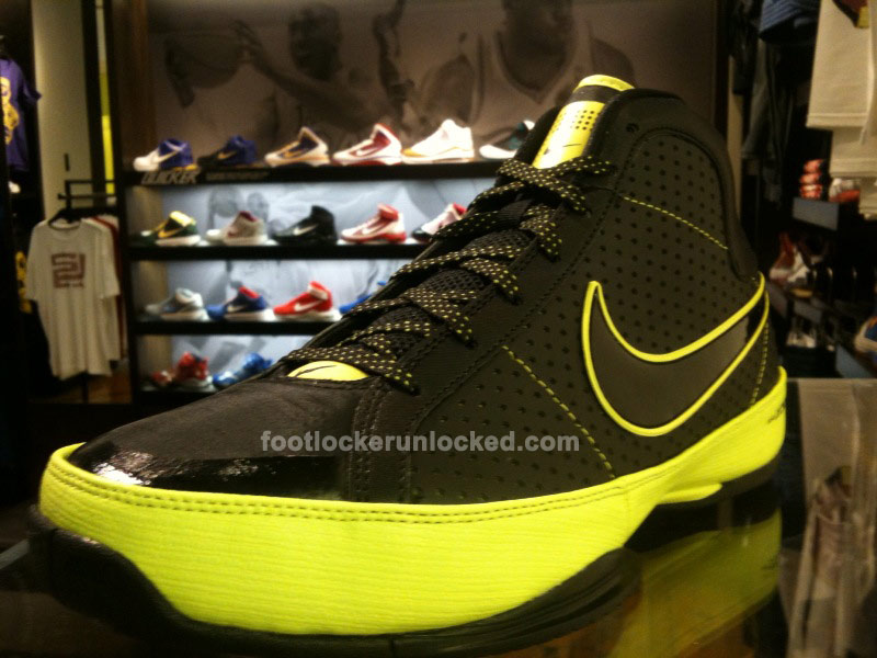 nike-zoom-hustle-electrolime-2