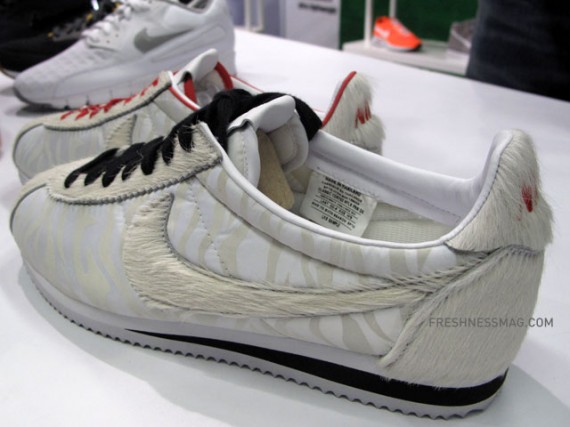 nike_cortez_chinese_new_year_04-570x427