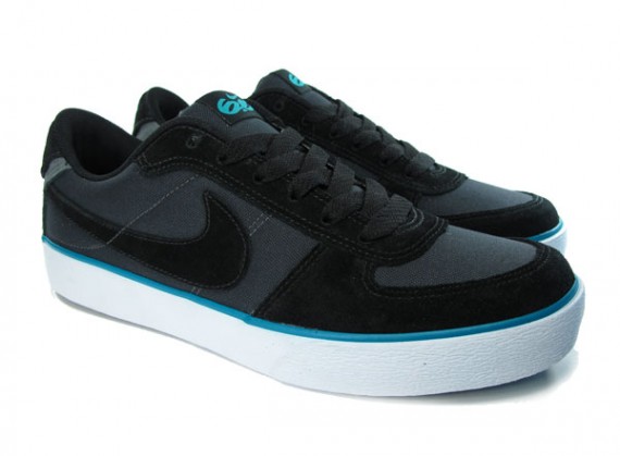 Nike 6.0 Mavrk Low – Black – Blue