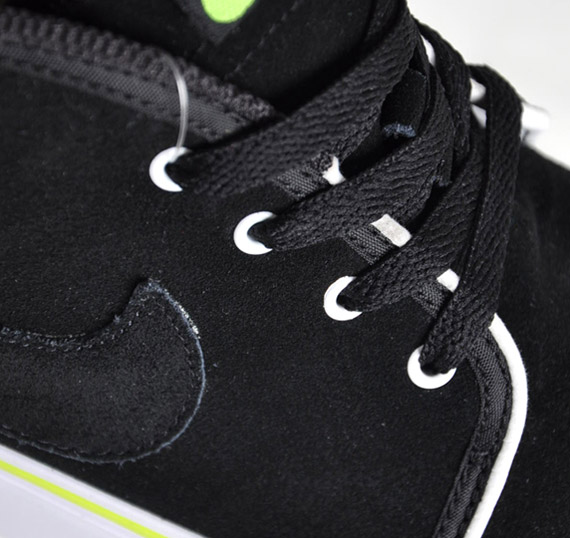 Nike Air Zoom Toki – Black – Volt