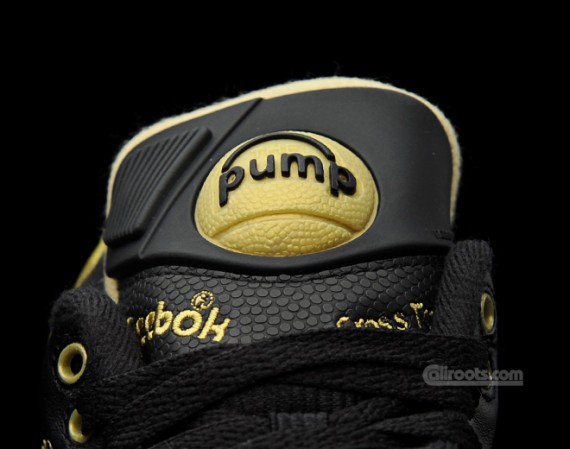 Reebok Pump AXT Plus - Black - Gold