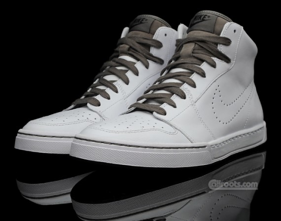 Nike Air Royal Mid – White – Black – Soft Grey