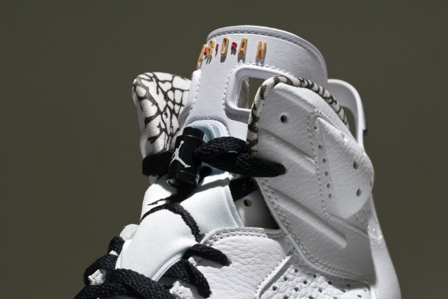 Air_Jordan_VI_6_Motosports_Detail_Images_View_09