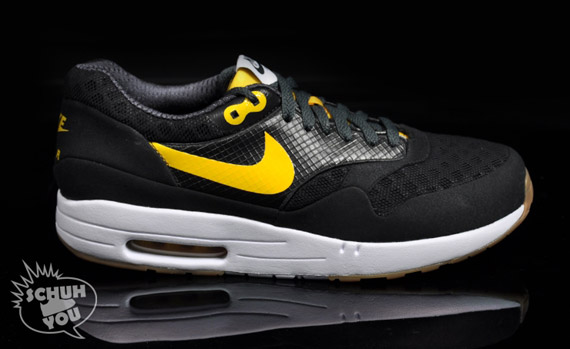 Nike-Air-Maxim-1-Torch-ND-Black-Varsity-Maize-10